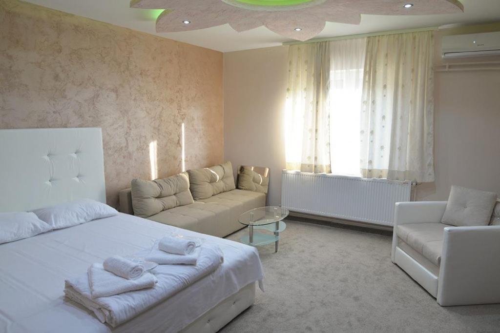 Villa Lunar Lux Kruševac Dış mekan fotoğraf